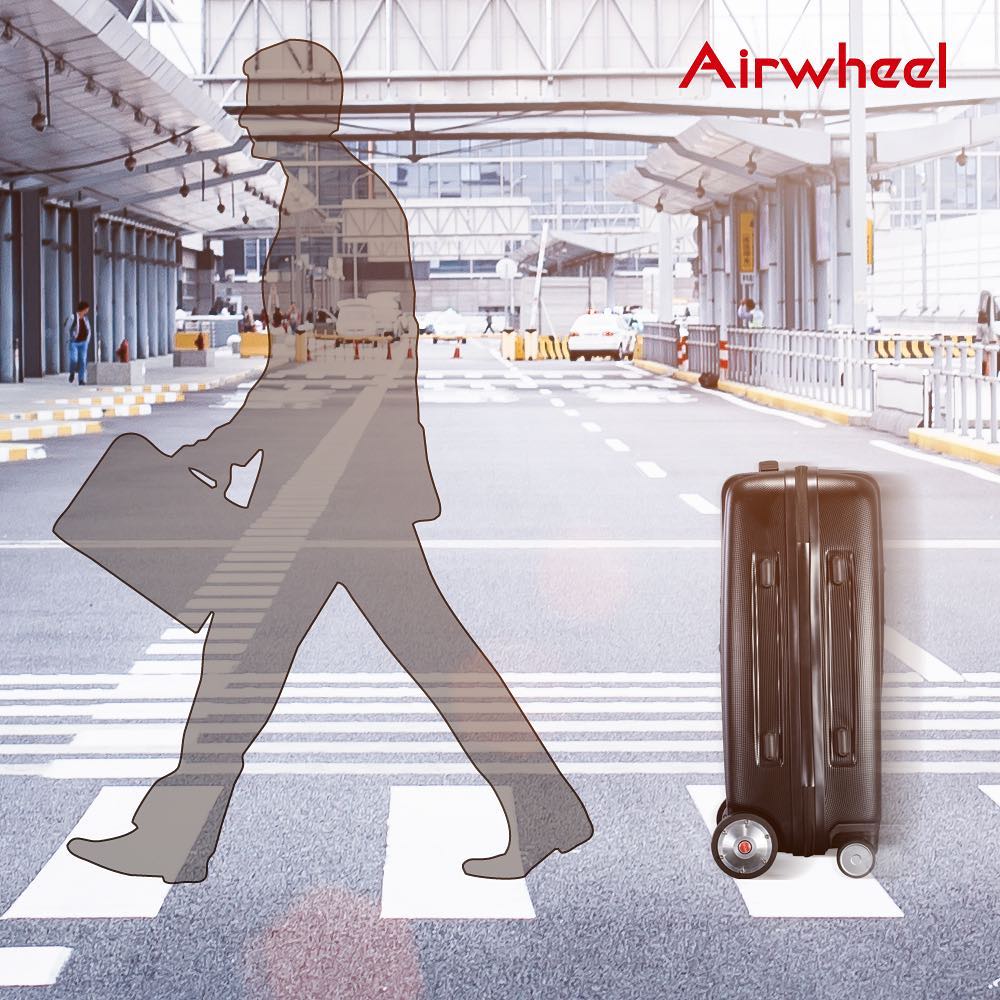 Airwheel SR5 auto-following suitcase