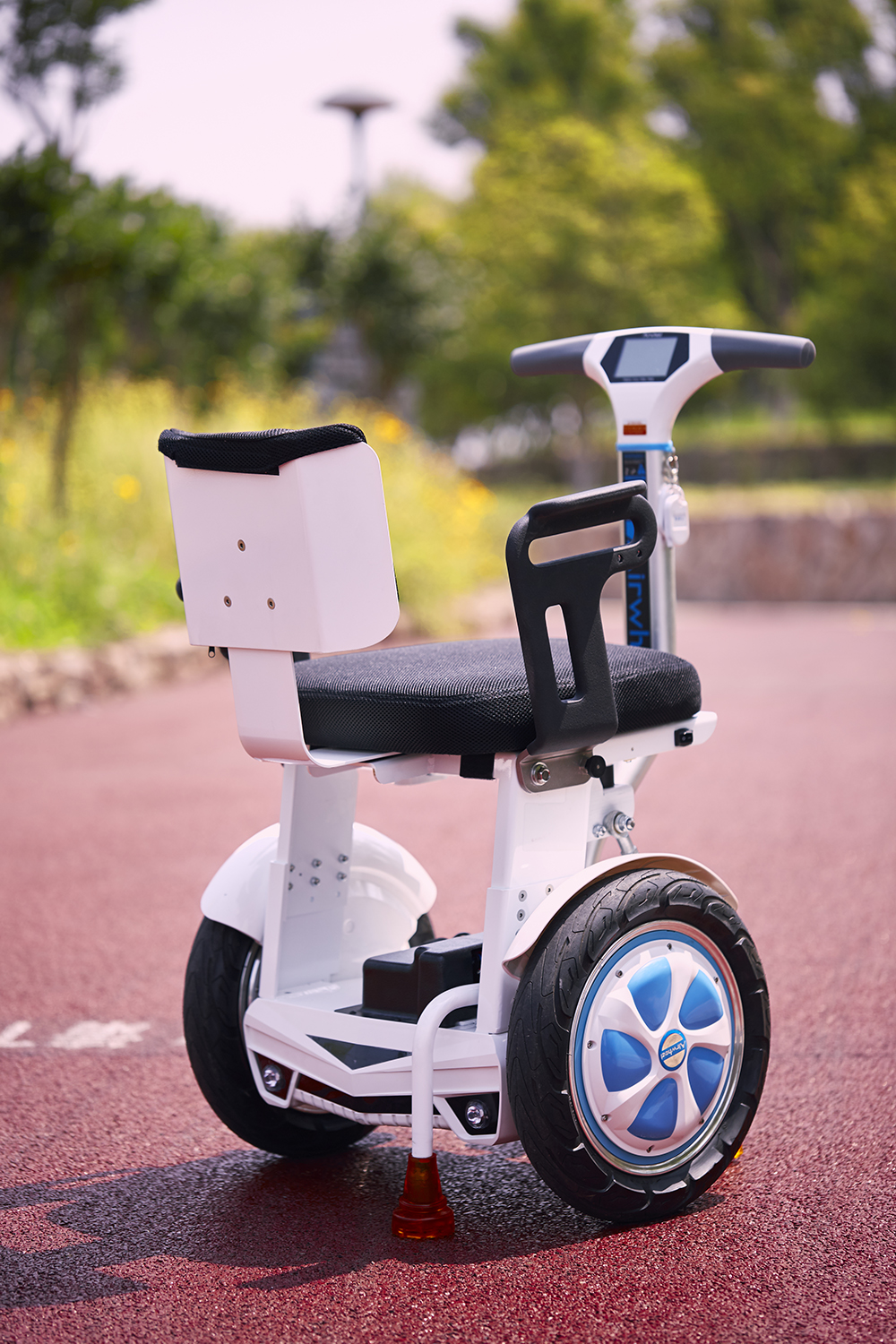 Airwheel A6T intelligent self-balancing wheelchair