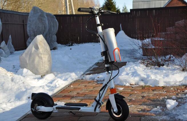Airwheel electric mobility scooter