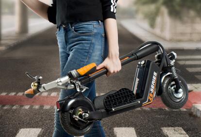 Z5 smart electric scooter chooses front pneumatic tire, and rear solid tire. 